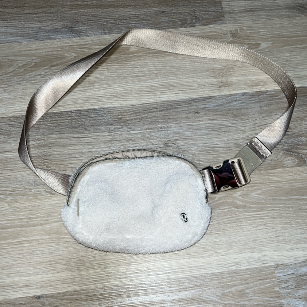 Lululemon Teddy Bear fleece everywhere belt bag